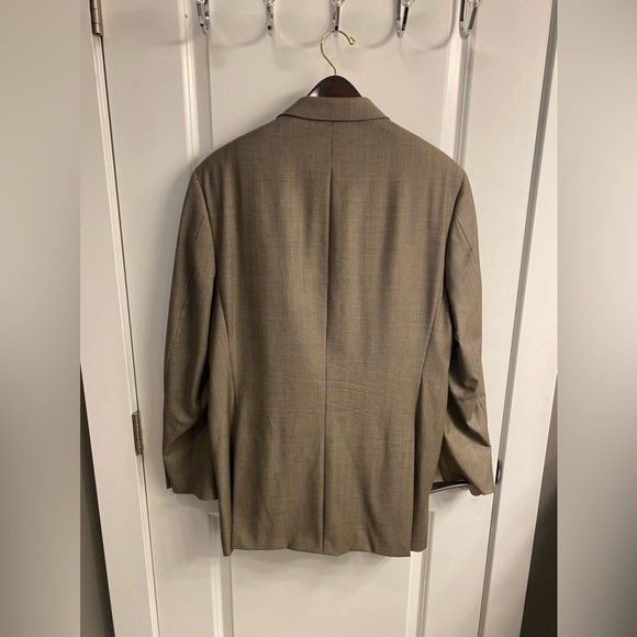 Mens Burberry suite. Coat-40lg pants-34lg - Picture 2 of 12